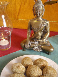 laddoo-prasad.jpg laddoo-prasad.jpg